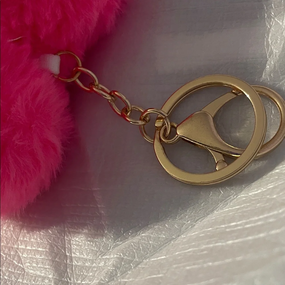 Keychain /Bag Carm -New Pink Fluffy Faux Fur Heart